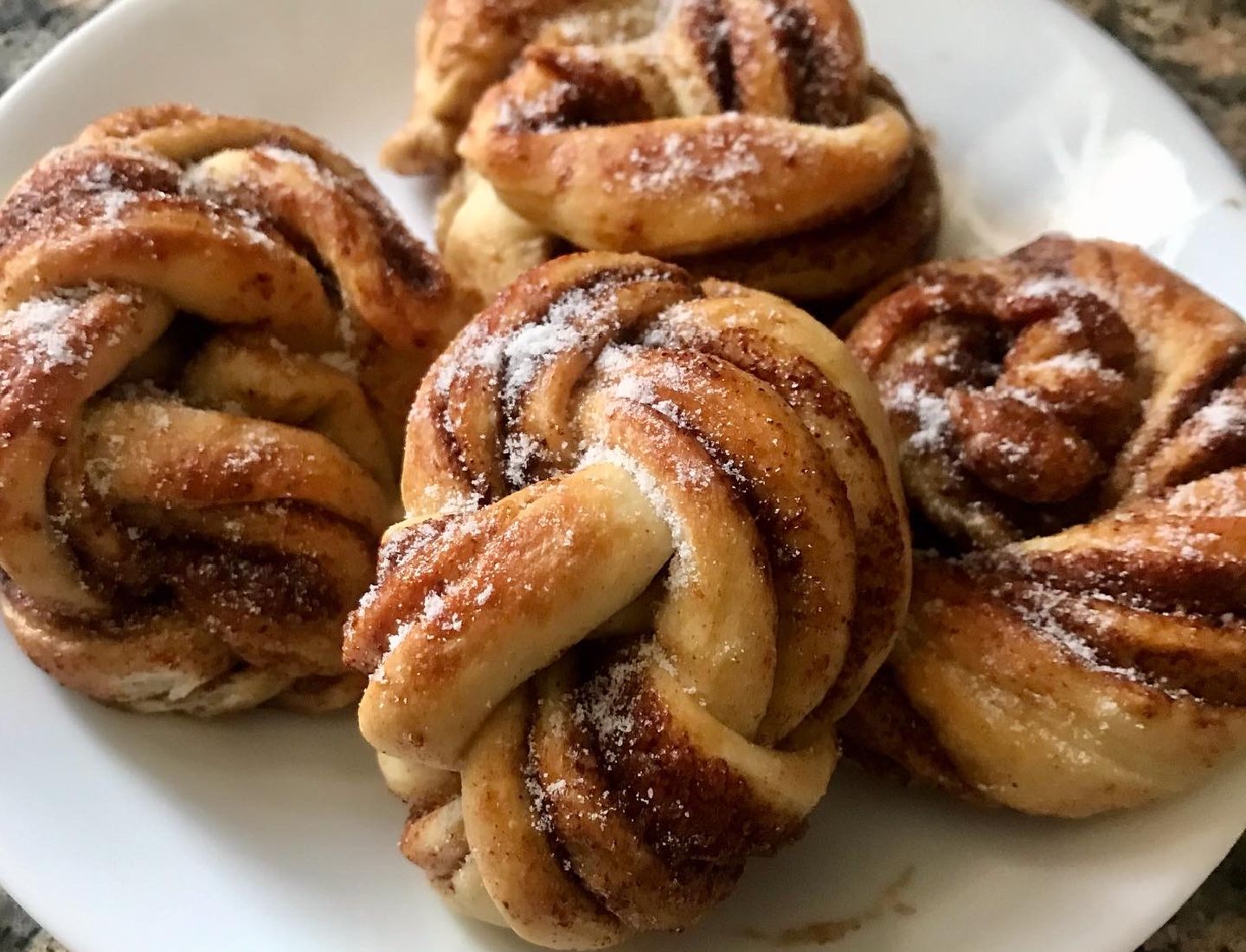 Cinnamon-Raisin Knots