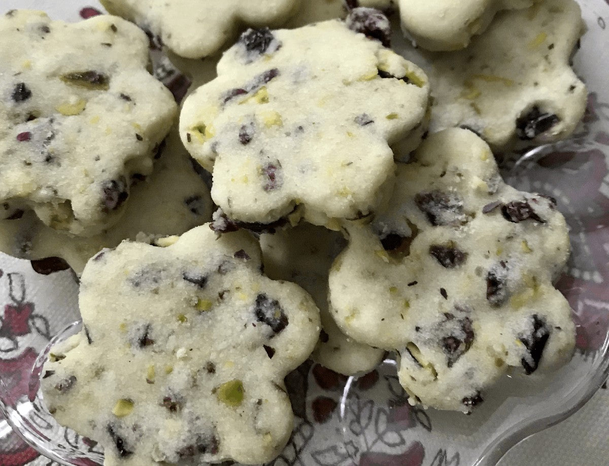Pistachio Cranberry Shortbread Cookies